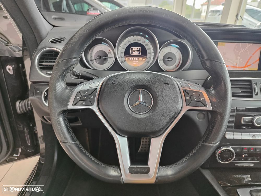 Mercedes-Benz C 220 CDI DPF BlueEFFICIENCY 7G-TRONIC Avantgarde Edition - 28