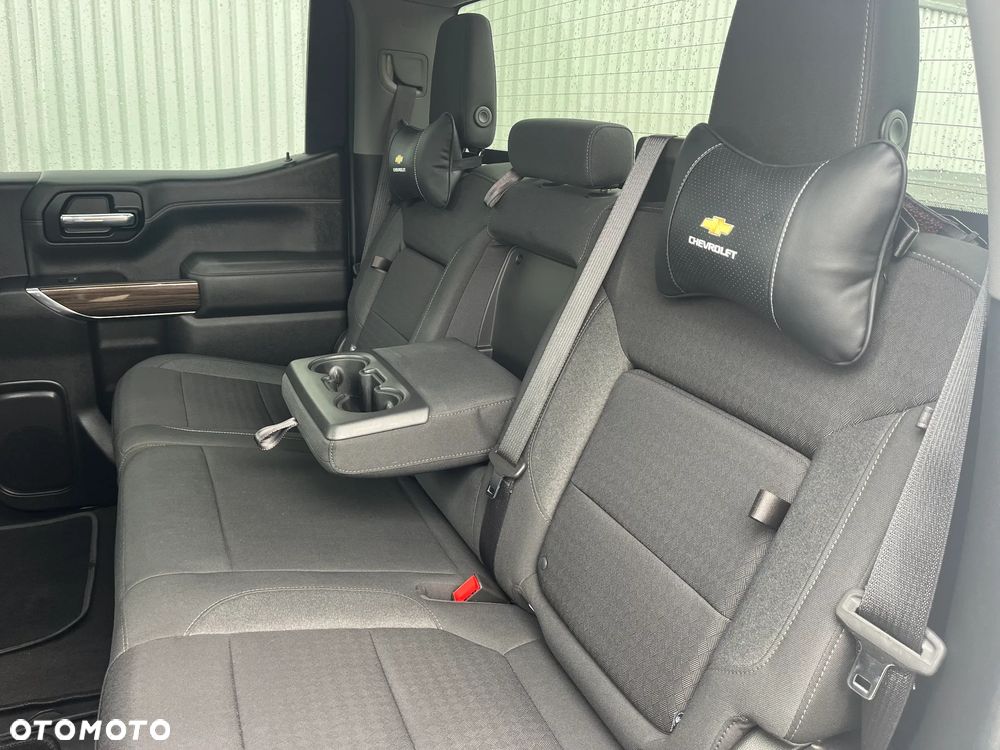 Chevrolet Silverado - 29