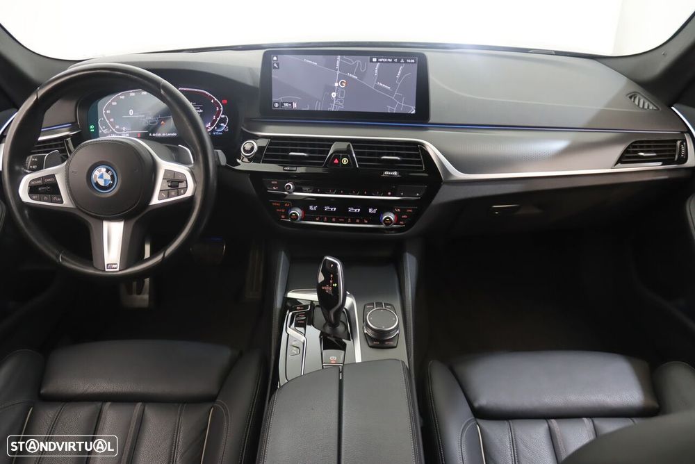 BMW 530 e Pack Desportivo M - 5