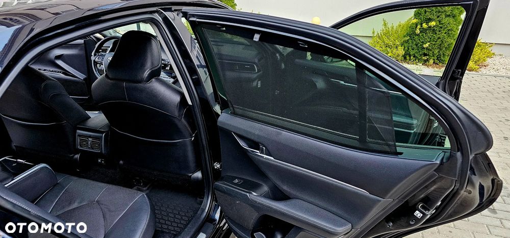 Toyota Camry 2.5 Hybrid Executive CVT - 13