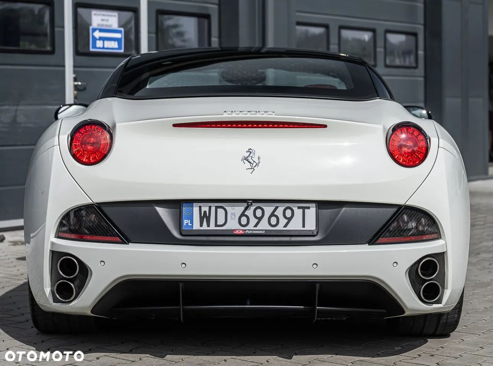 Ferrari California F1 DCT - 13