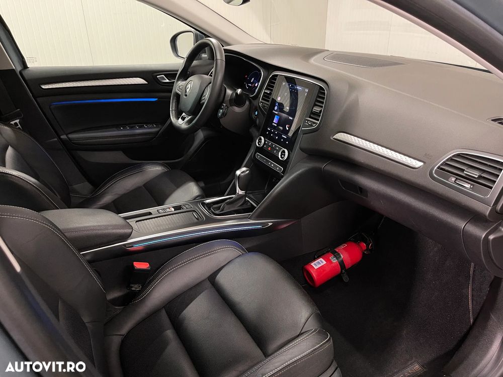 Renault Megane E-TECH 160 BUSINESS EDITION - 12