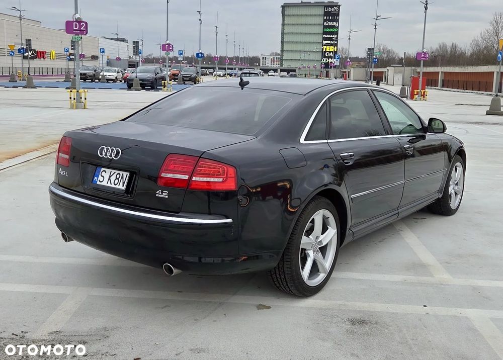 Audi A8 4.2 FSI Quattro - 6