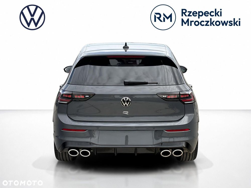Volkswagen Golf - 4