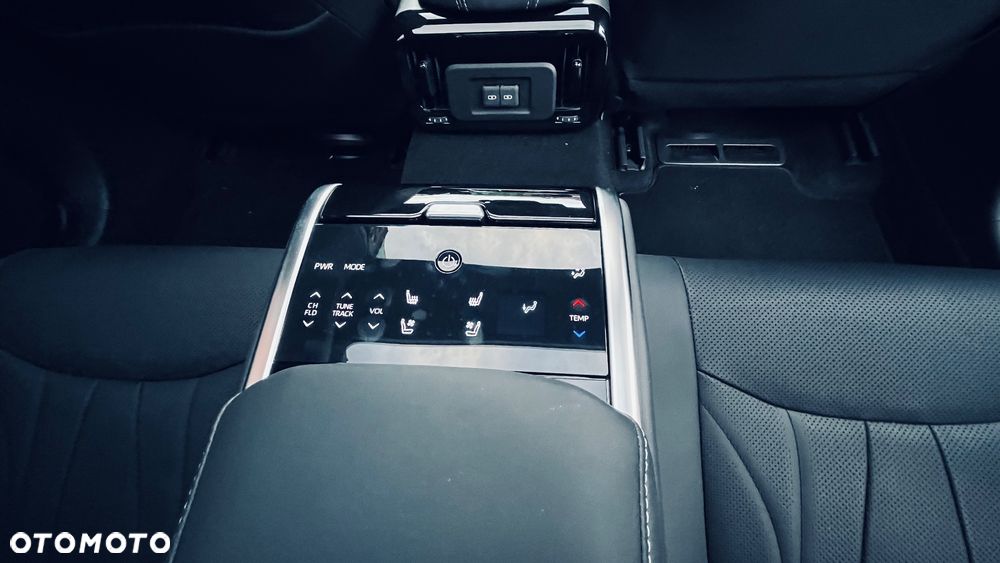 Toyota Mirai Executive - 12