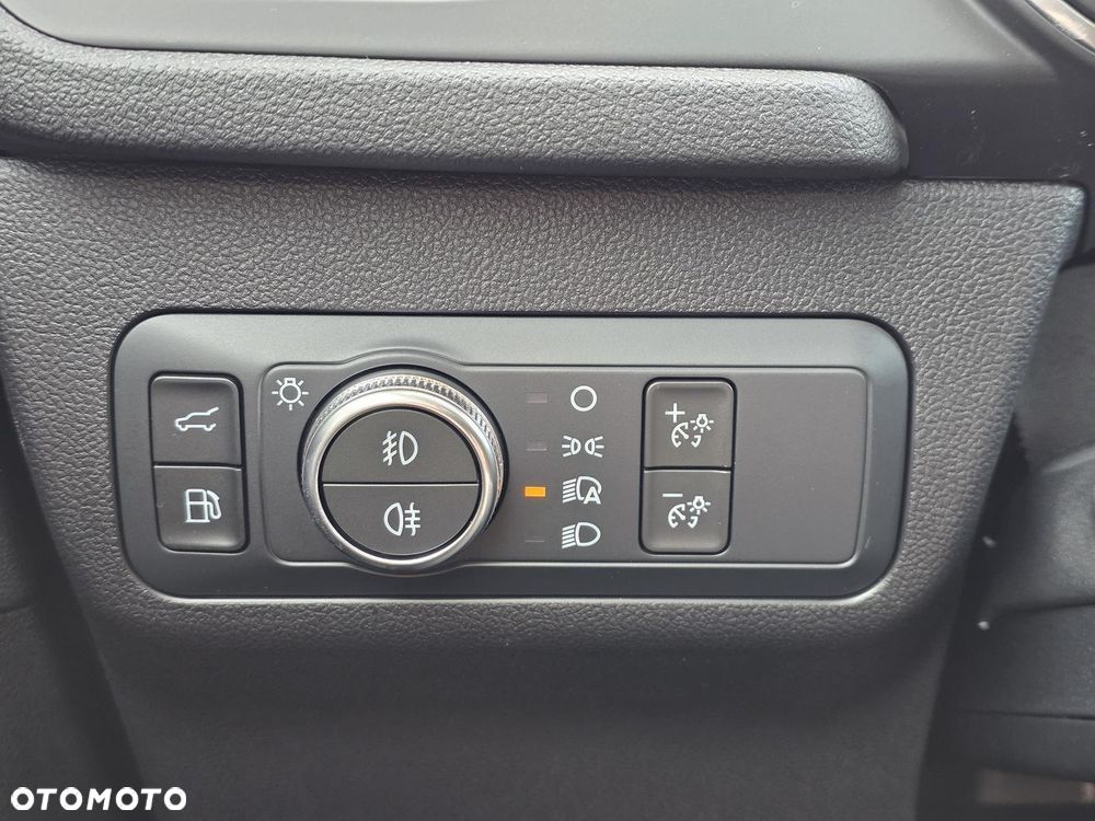 Ford Kuga 2.5P PHEV FWD Titanium X - 31