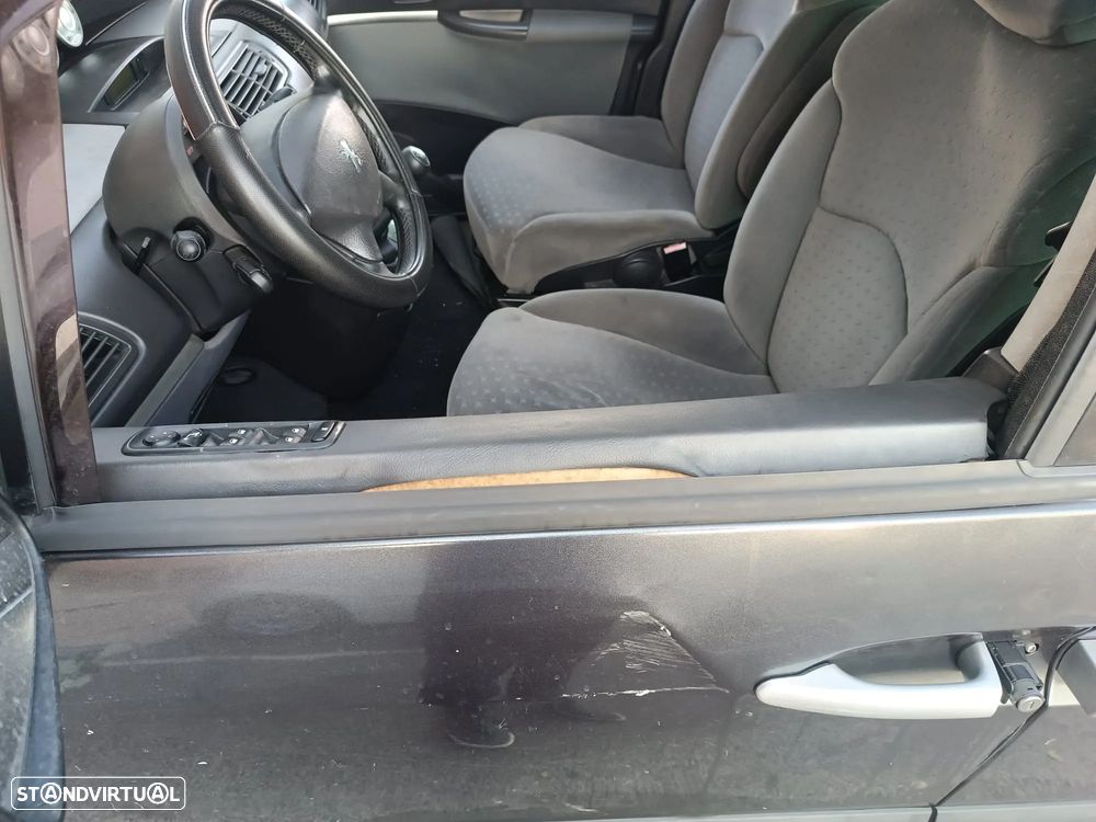 Peugeot 807 2.0 HDi - 14