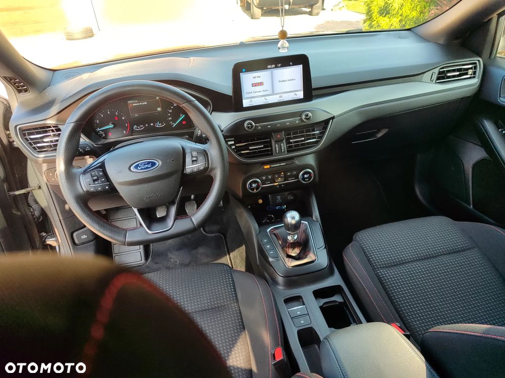 Ford Focus 1.0 EcoBoost Hybrid ST-LINE - 7