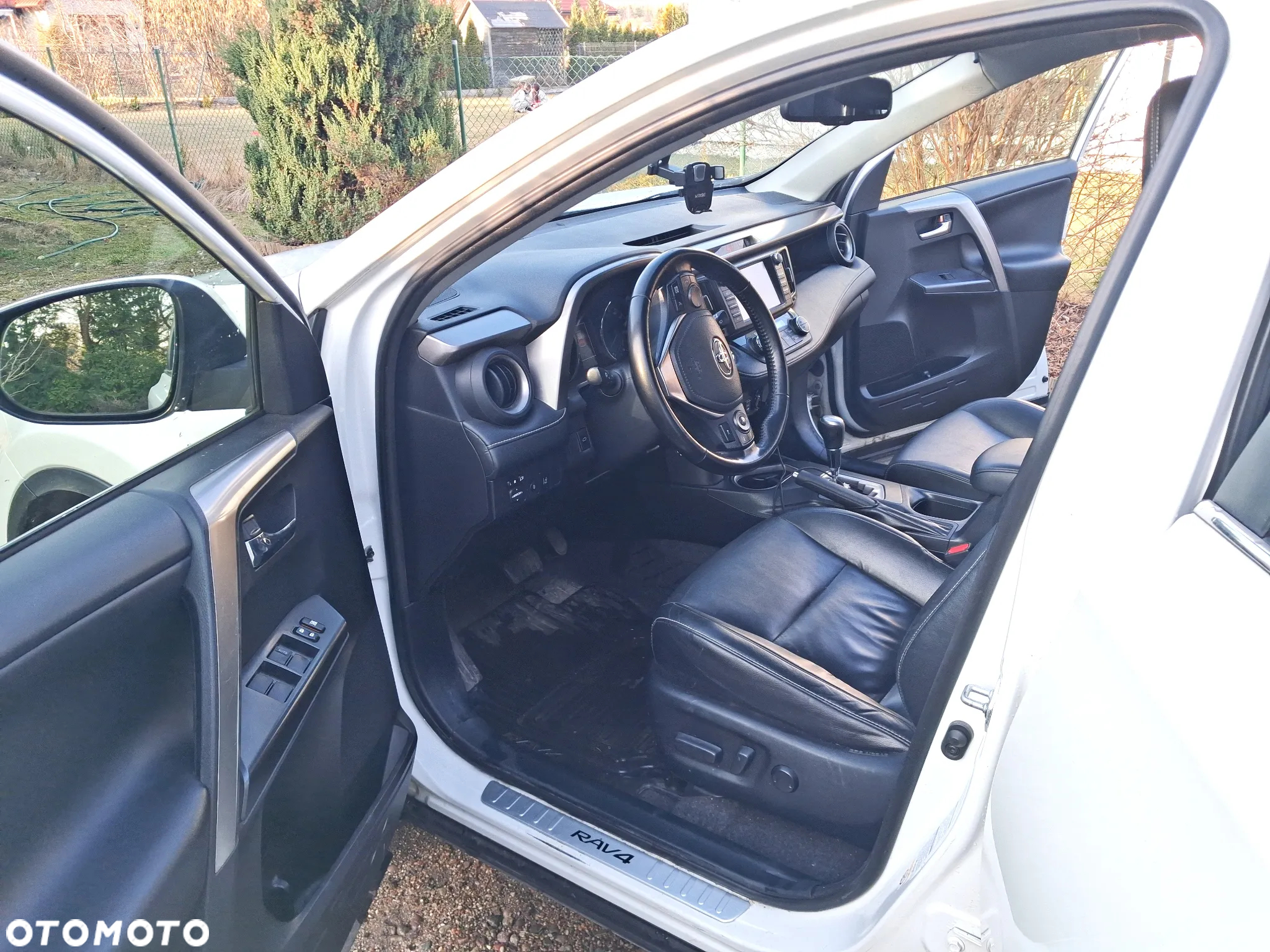Toyota RAV4 Hybrid Premium 4x4 - 16