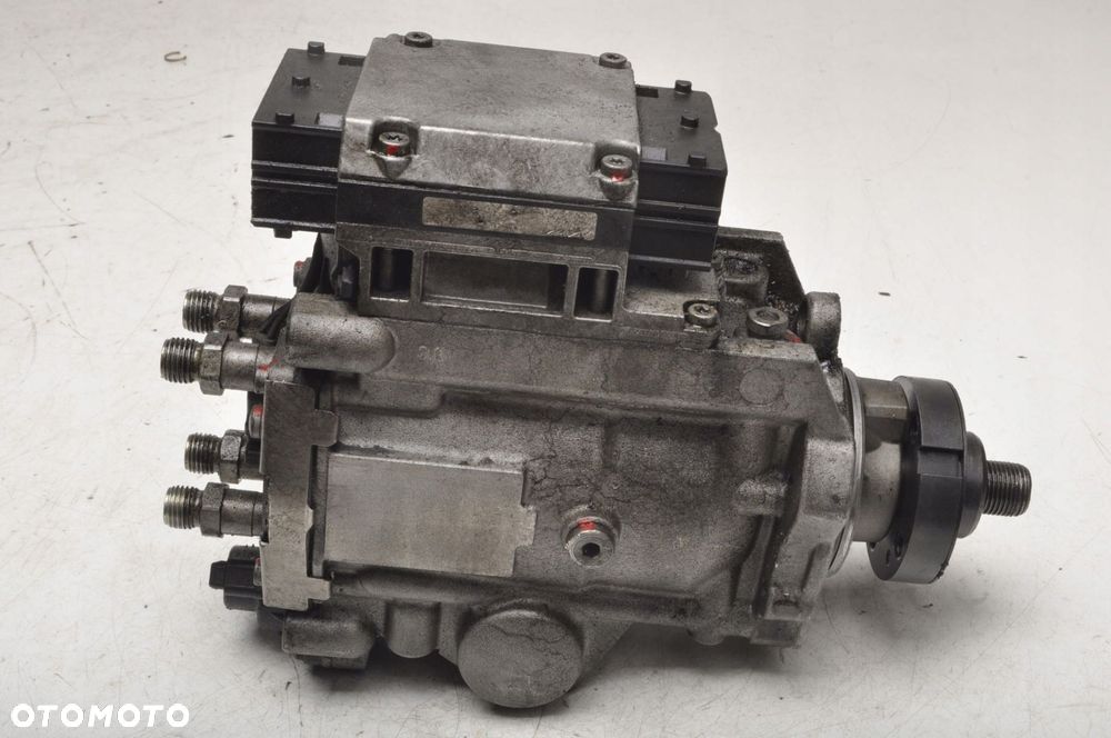 OPEL VECTRA C III 2.2 DTI 16V 125 KM POMPA WTRYSKOWA 0470504205  24451344