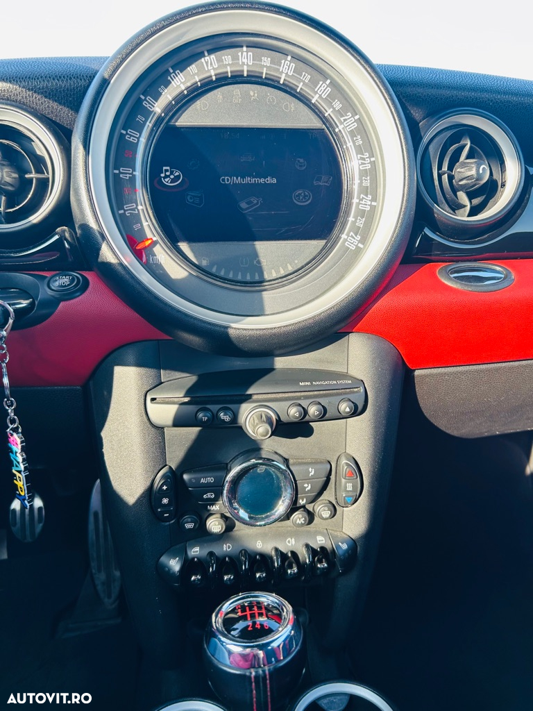 Mini John Cooper Works Coupe - 15