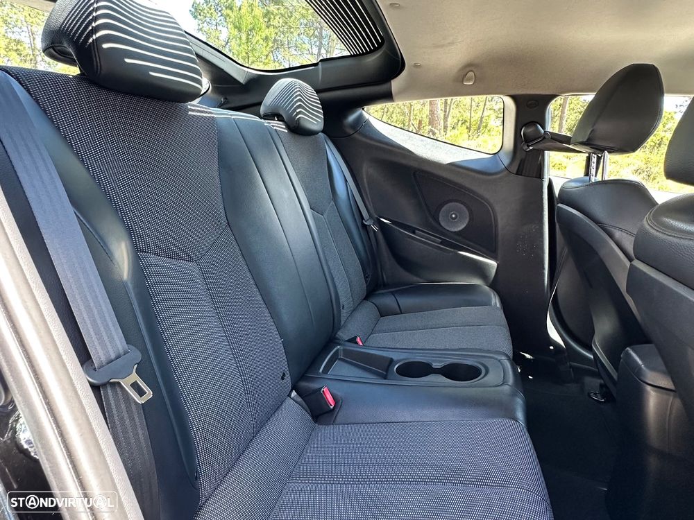 Hyundai Veloster 1.6 GDi Blue Comfort - 12