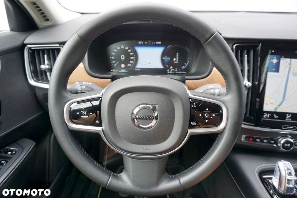 Volvo S90 T8 Twin Engine AWD Geartronic Inscription - 26