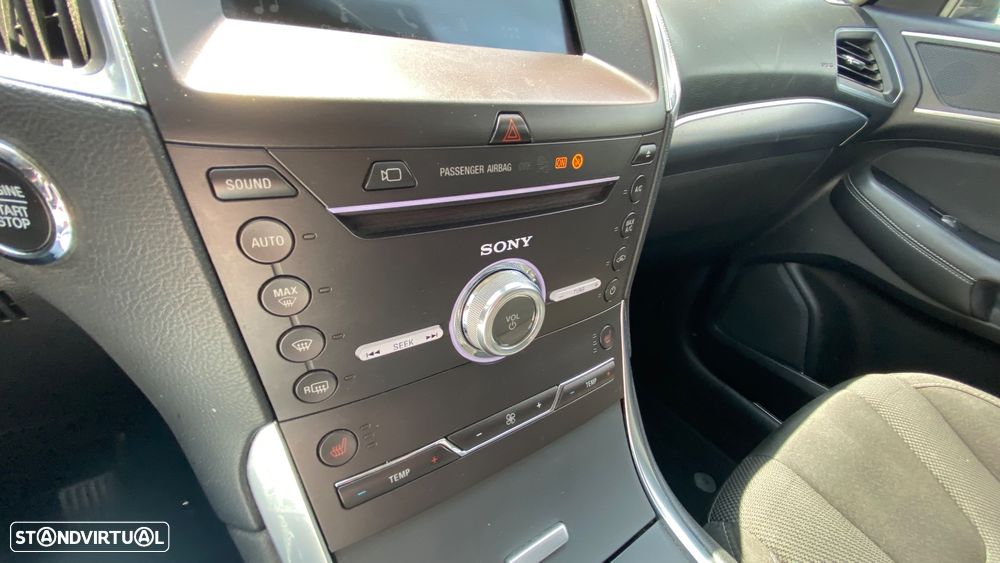 Ford S-Max 2.0 TDCi Titanium - 52