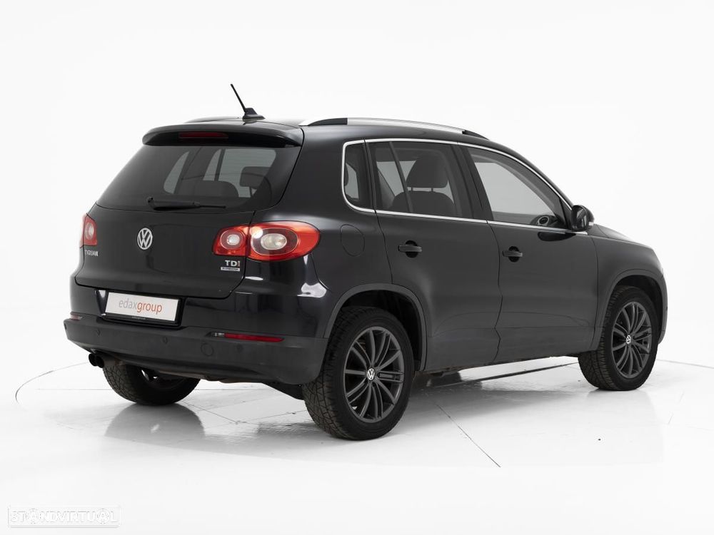 VW Tiguan - 4