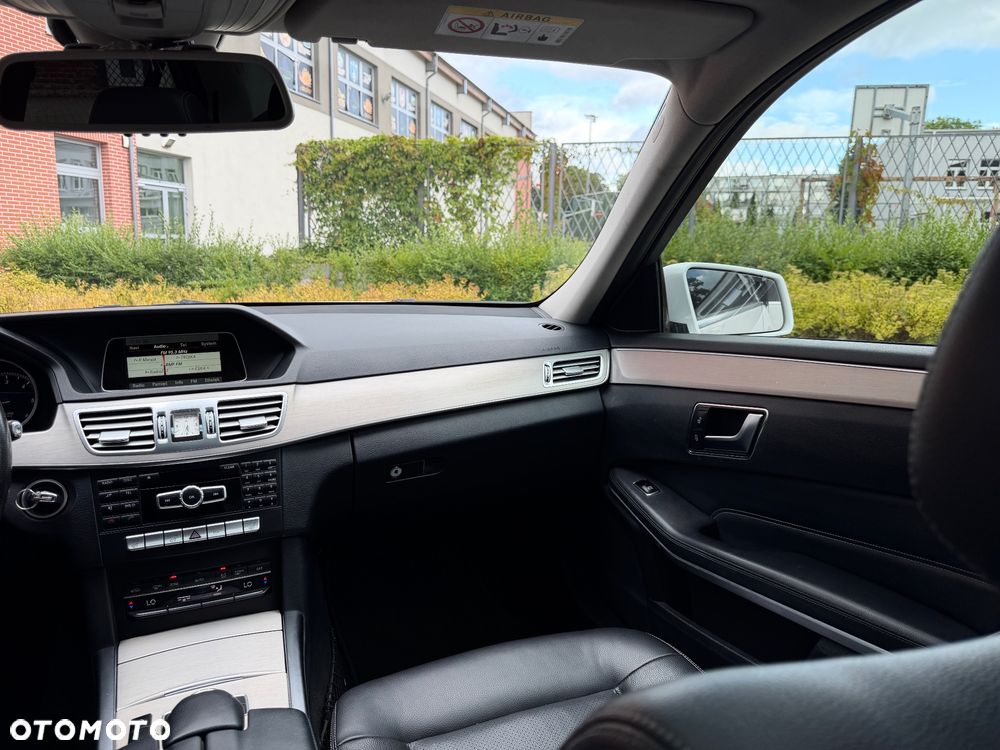 Mercedes-Benz Klasa E 220 BlueTEC 9G-TRONIC Avantgarde - 12