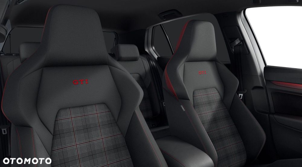 Volkswagen Golf - 10