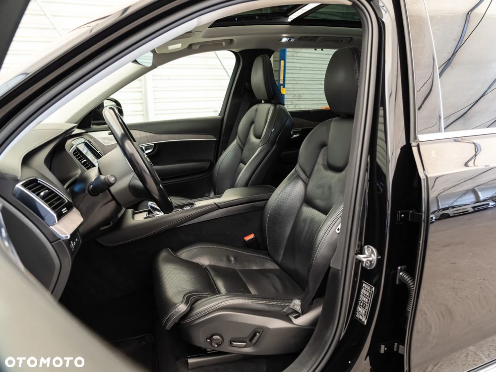 Volvo XC 90 T8 AWD Plug-In Hybrid Inscription 7os - 12