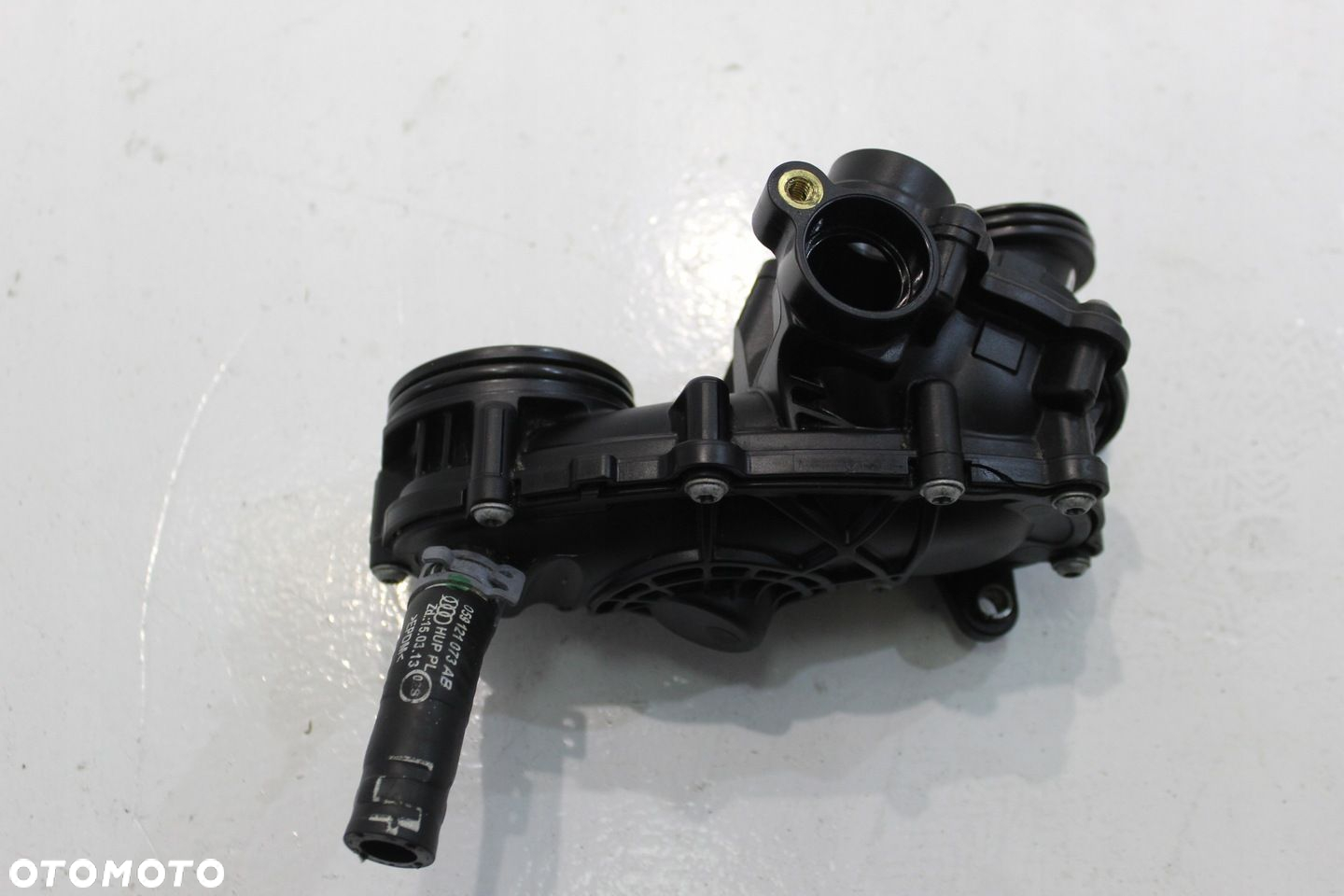 VW TOUAREG 3 OBUDOWA TERMOSTAT 059121111CA - 2