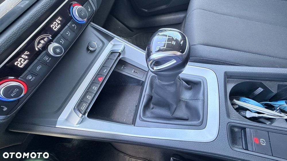 Audi Q3 35 TDI Quattro S line - 24