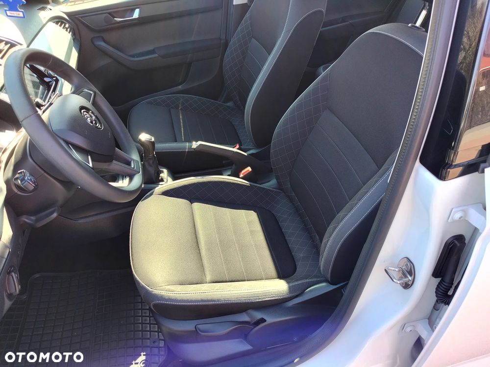 Skoda Fabia 1.0 TSI Ambition Plus - 9