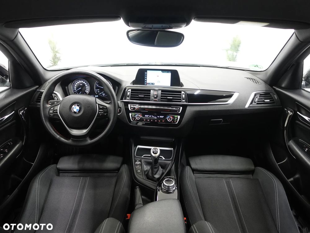 BMW Seria 1 118d xDrive Edition Metropolitan - 26