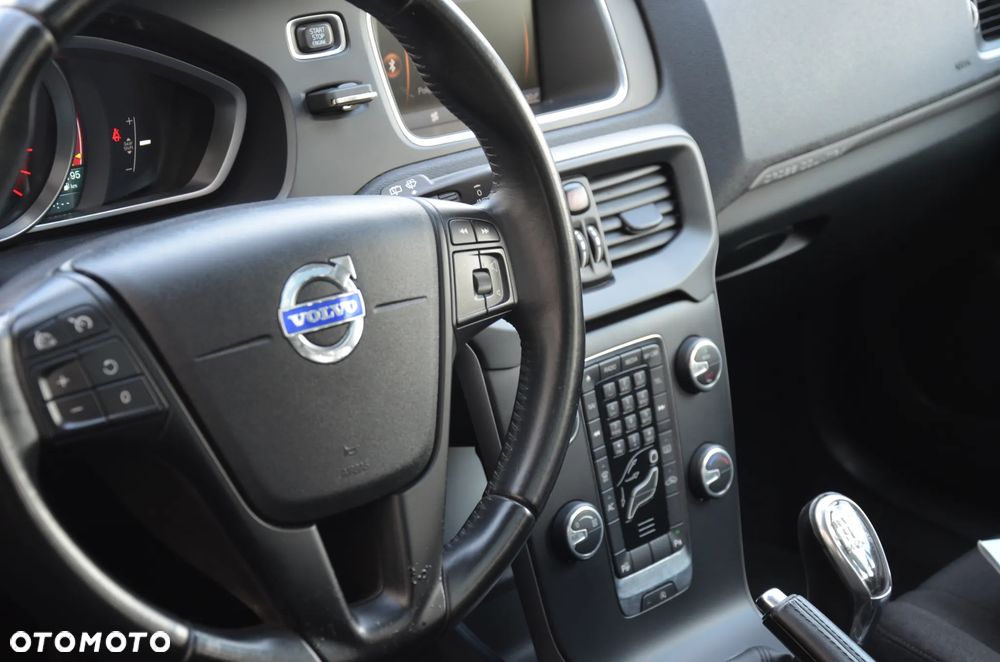 Volvo V40 Cross Country T4 Momentum - 29