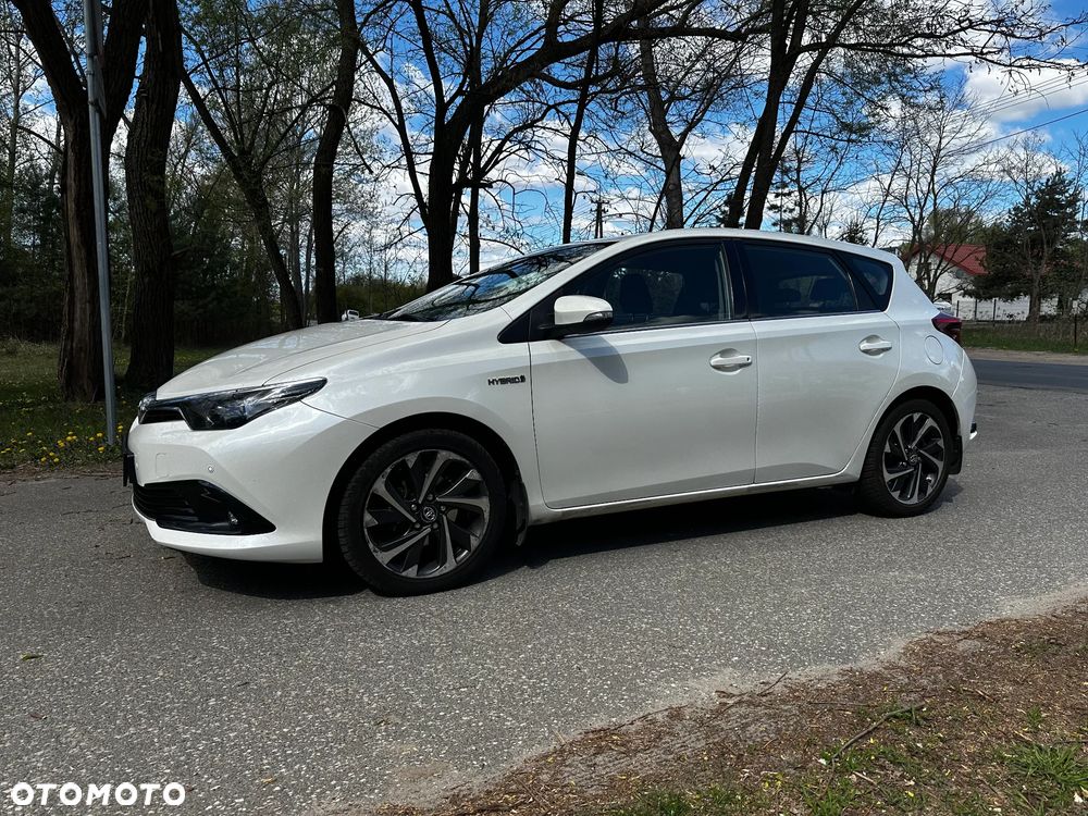 Toyota Auris - 1