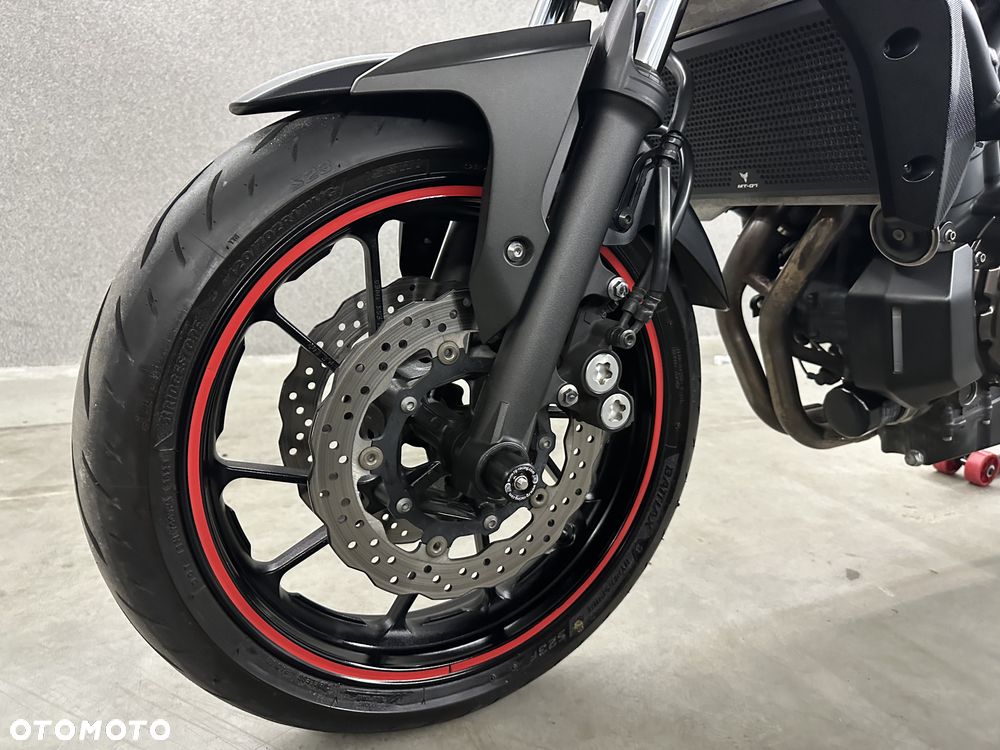 Yamaha MT - 15