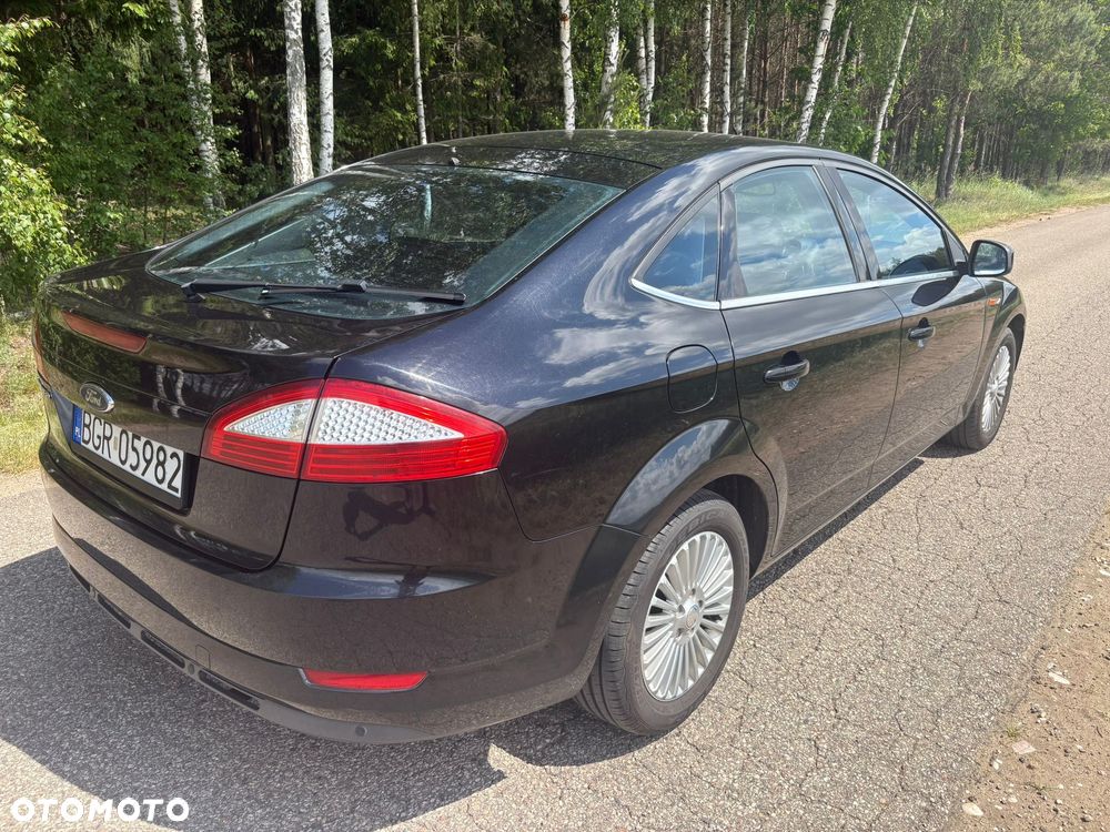 Ford Mondeo - 12