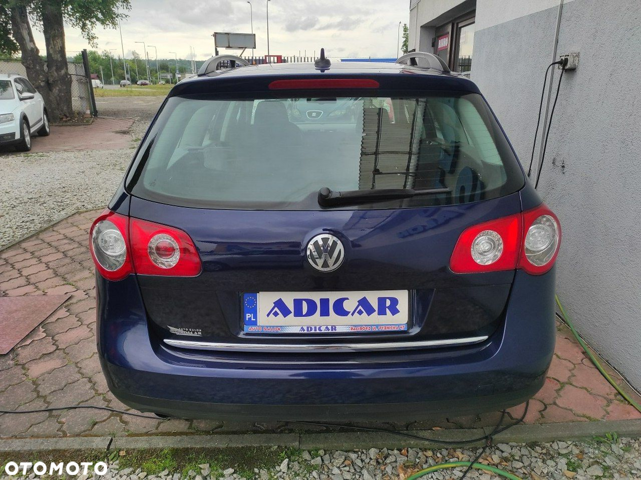 Volkswagen Passat - 4