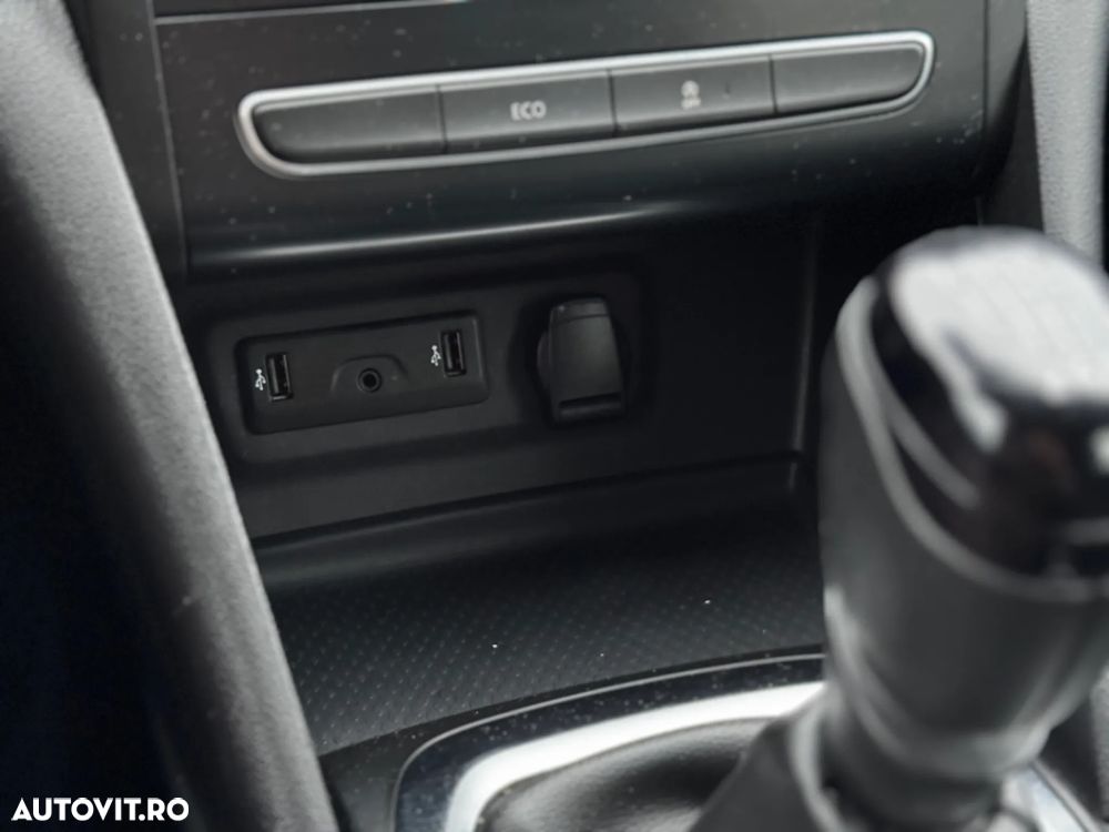 Renault Megane BLUE dCi 115 ZEN - 17