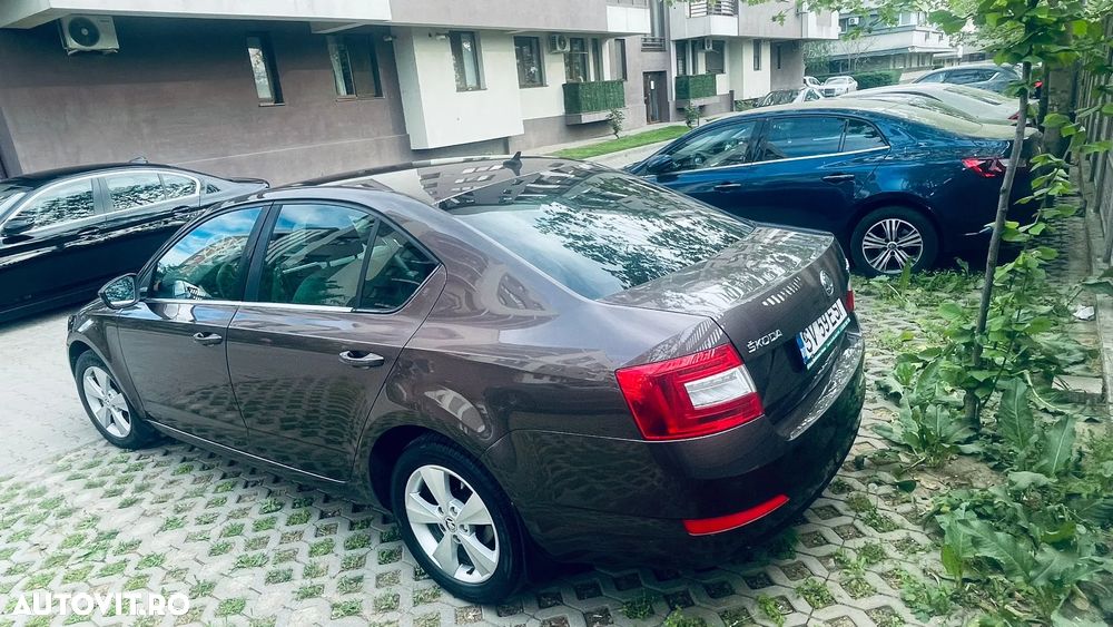 Skoda Octavia 1.4 TSI ELEGANCE DSG - 4