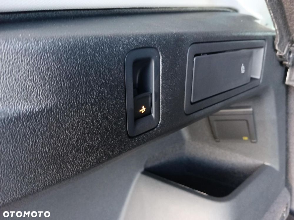 Volkswagen Tiguan - 24