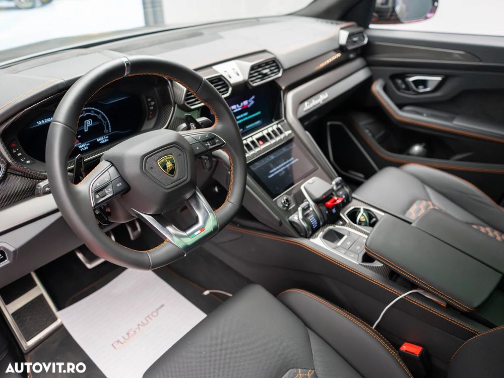 Lamborghini URUS - 16