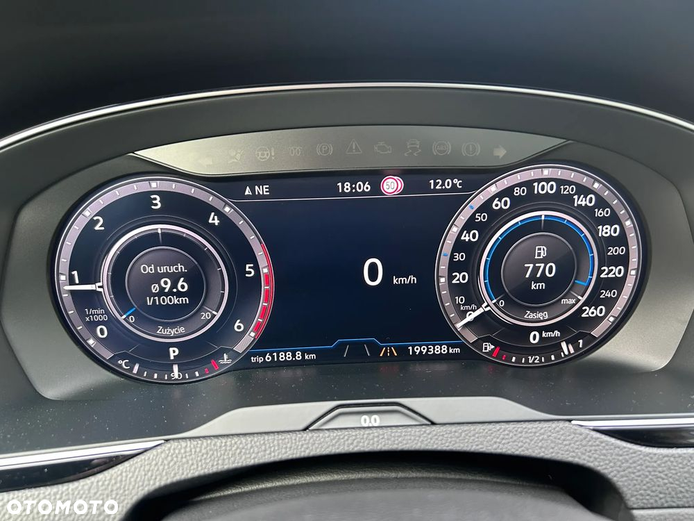 Volkswagen Passat Variant 2.0 TDI SCR 4Motion DSG Alltrack - 27