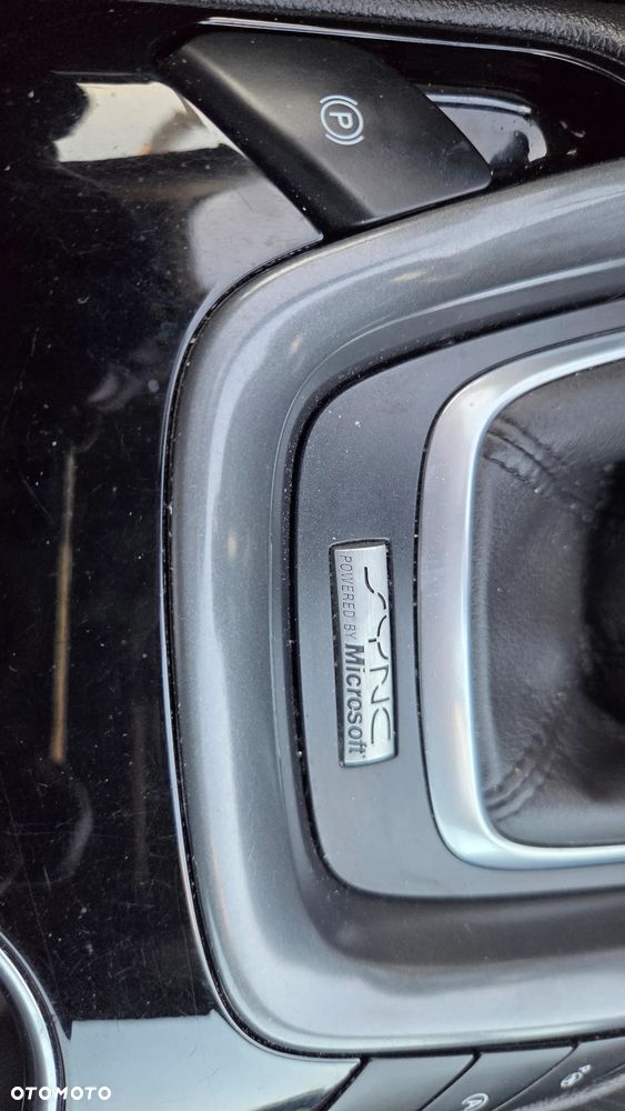Ford Mondeo 1.5 EcoBoost Titanium - 4