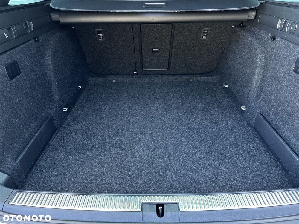 Skoda Superb 2.0 TDI SCR 4x4 L&K DSG - 10