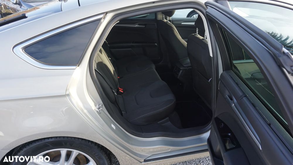 Ford Mondeo 2.0 TDCi ECOnetic Start-Stopp Business Edition - 13