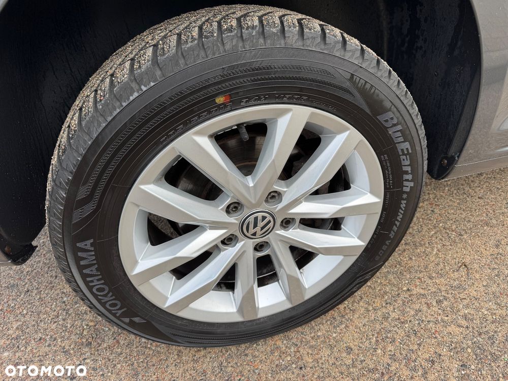 Volkswagen Caddy Maxi Trendline Mixt DSG - 17