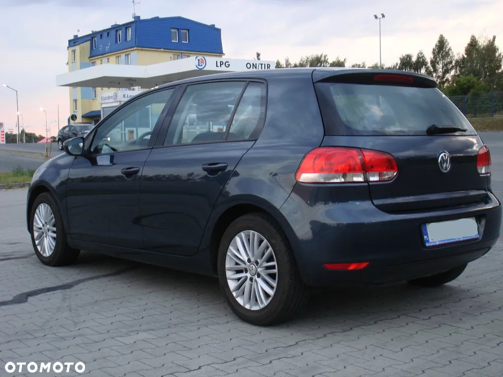 Volkswagen Golf 1.6 Comfortline - 6