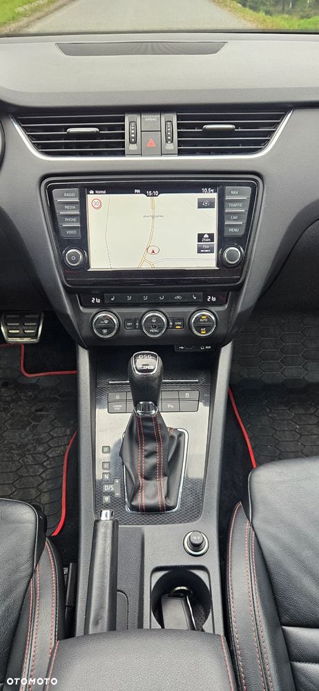 Skoda Octavia 2.0 TDI (Green tec) DSG RS - 11