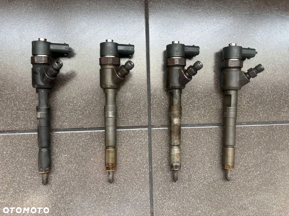 WTRYSKIWACZ 1.3 CDTI OPEL FIAT BOSCH 0445110326 - 2