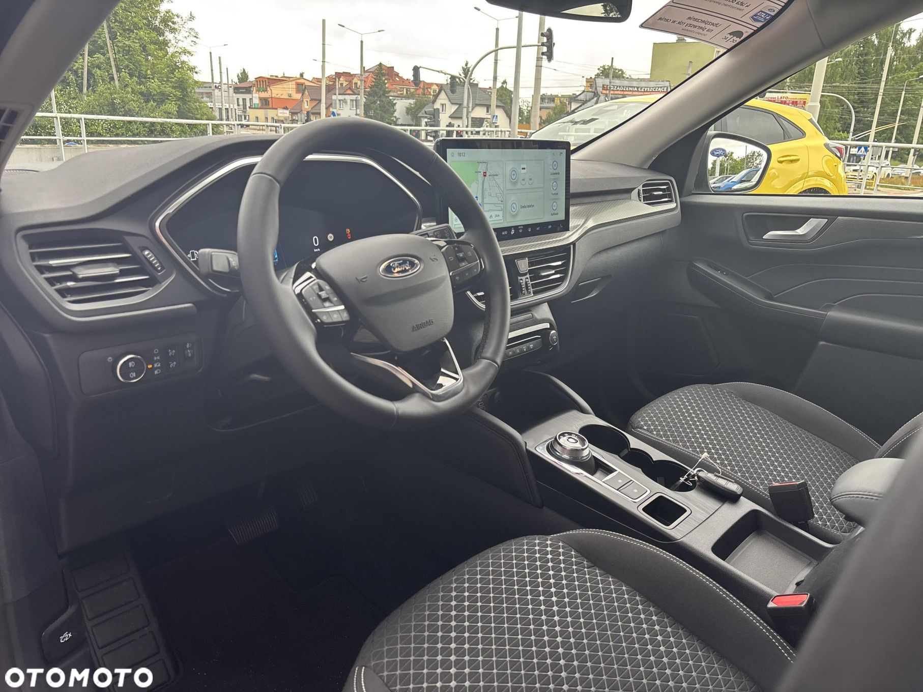 Ford Kuga - 12