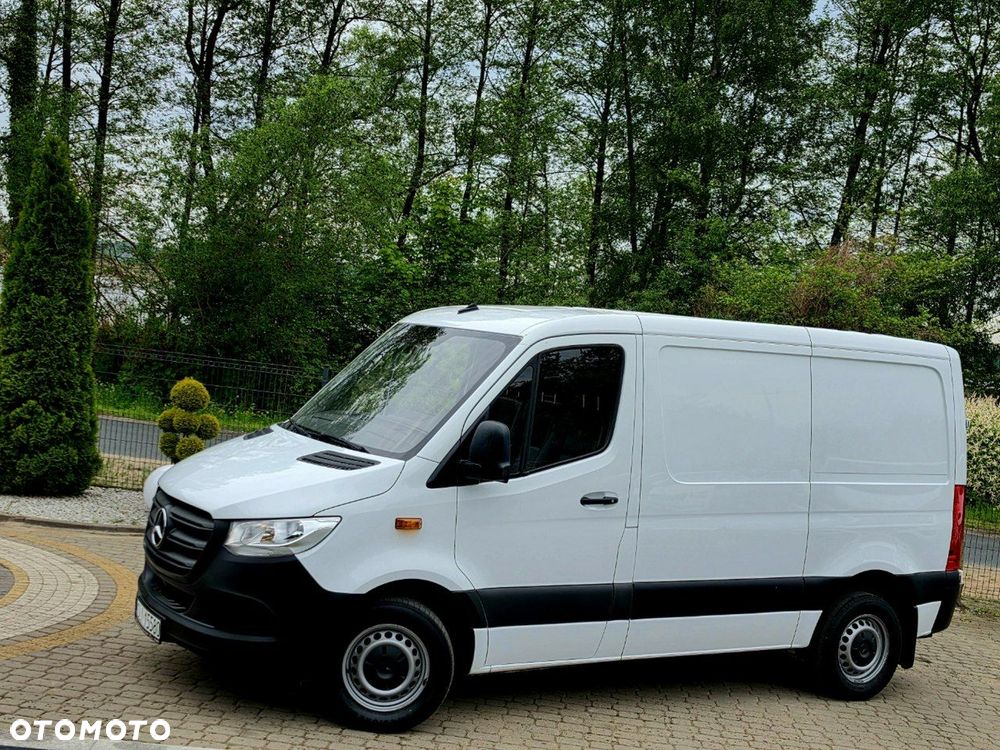 Mercedes-Benz Sprinter - 13