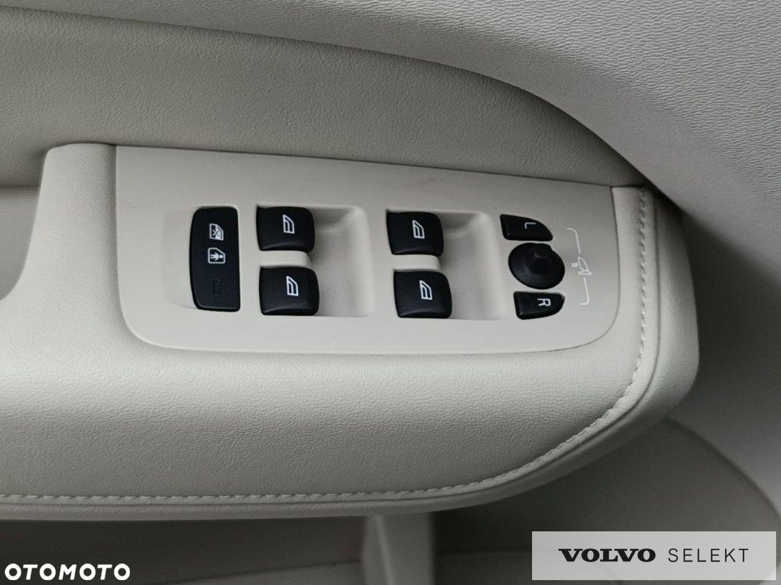 Volvo XC 60 - 25
