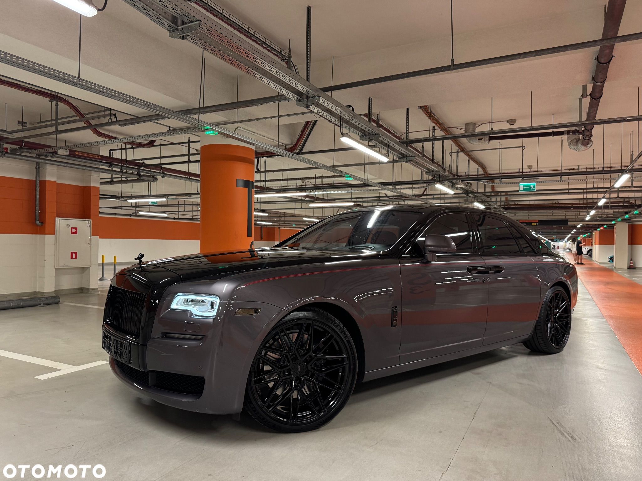 Rolls-Royce Ghost - 1