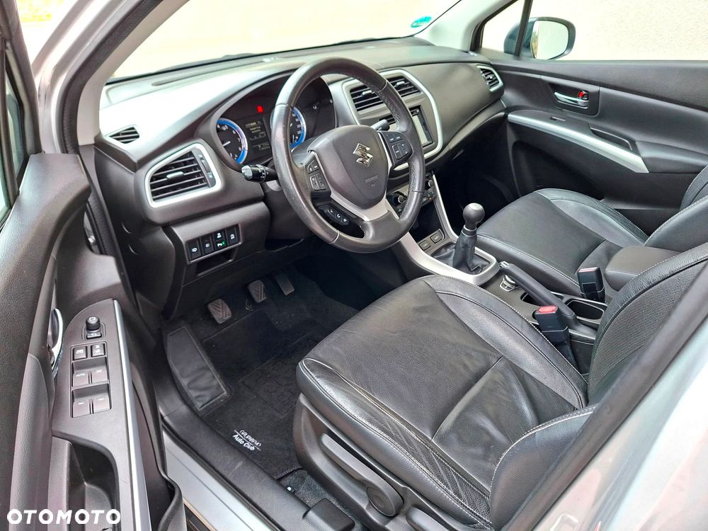 Suzuki SX4 S-Cross 1.6 VVT 4x4 Comfort - 19