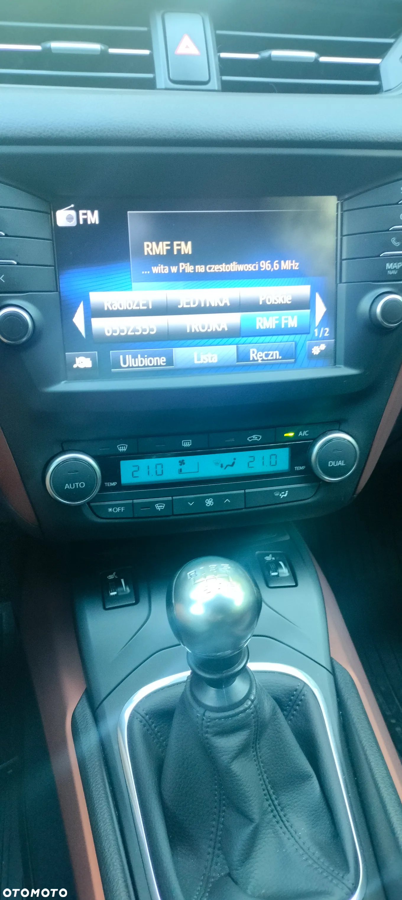 Toyota Avensis - 22