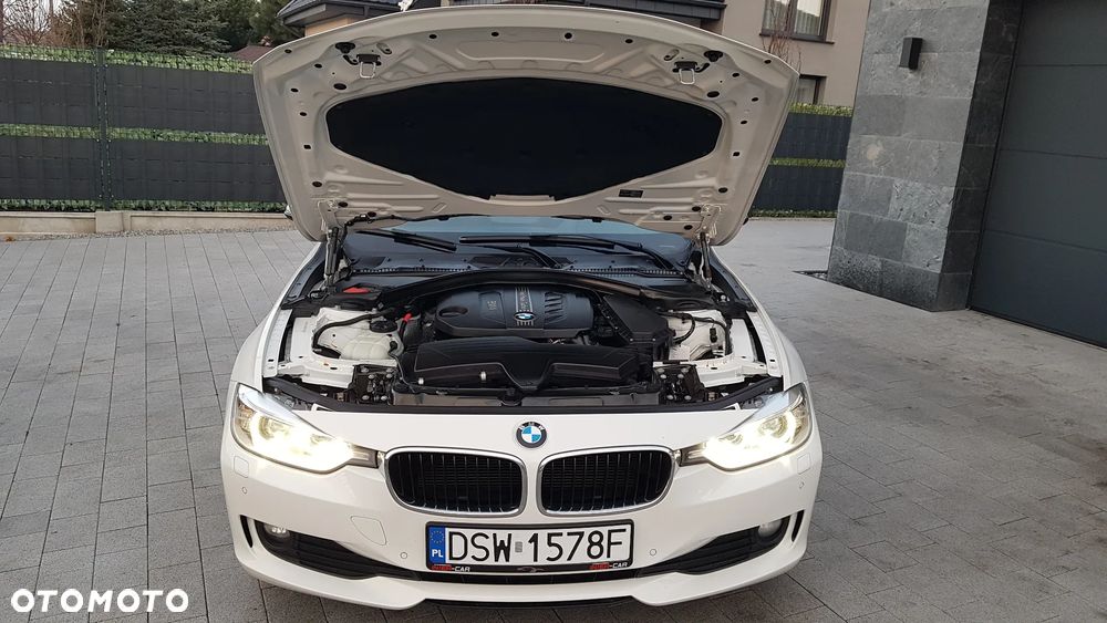 BMW Seria 3 318d Modern Line - 40